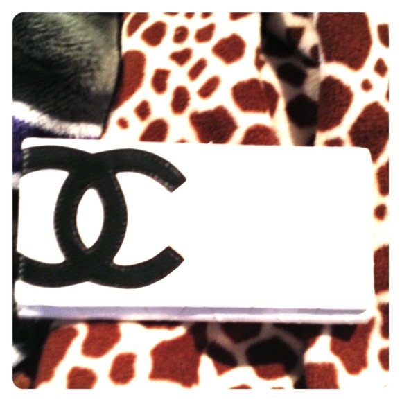 CHANEL wallet