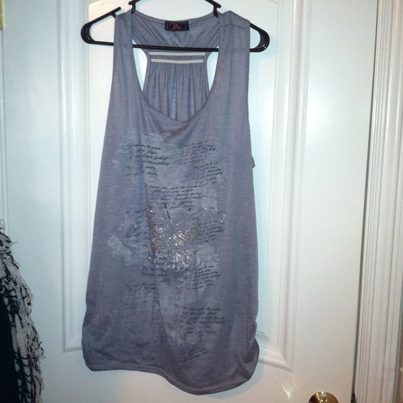 Gray tank top