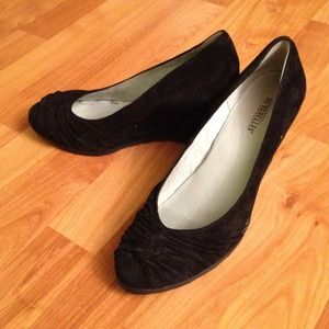 SOLD!!! seychelles wedge heels