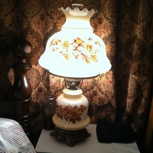 Old fashion Lamps gold,tan,brown! Very pretty !