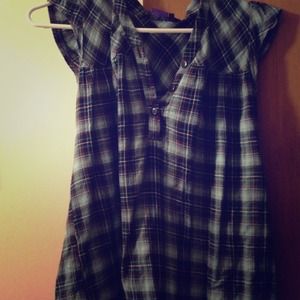 Miley Cyrus Love shirt
