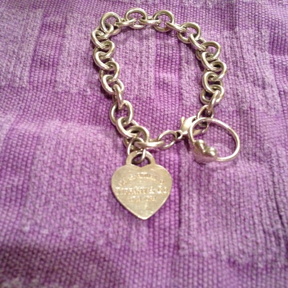 💯% Authentic Tiffany & Co bracelet. Free ring
