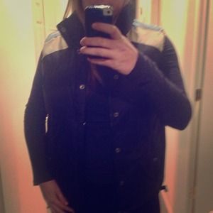 Gap down puffy vest