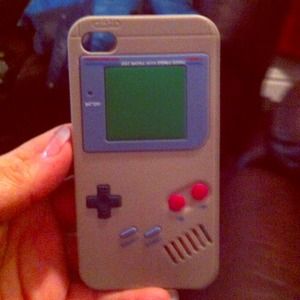 Game boy iPhone cover