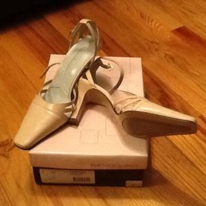 Brand new light natural leather shoe