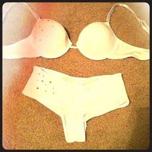 🎀Brand new bra &panty set