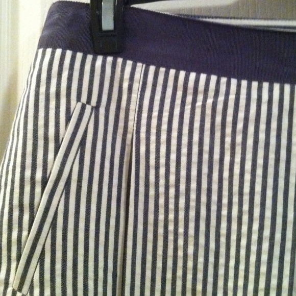 🔴CONSIGNED🔴 - Picture 2 of 4