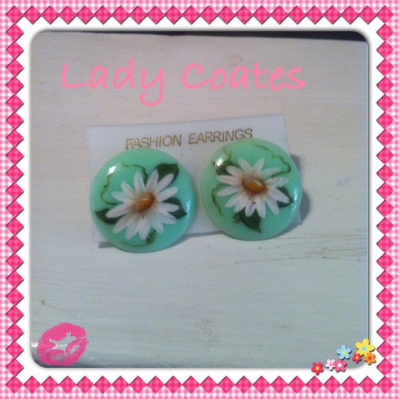 Flower print earrings💢bundled
