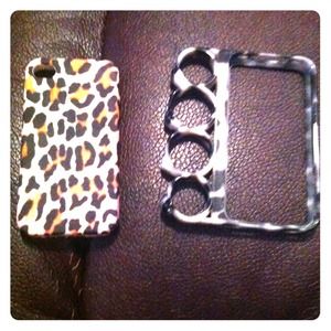 One is orange and blk the one is blk greyand white