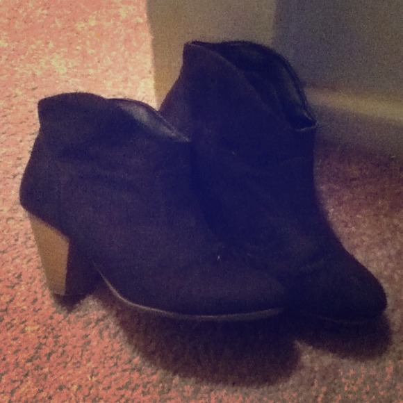Boot by mossimo - Picture 1 of 4