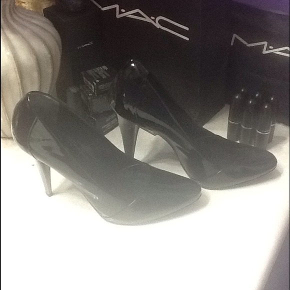 ALDO black patent leather pump