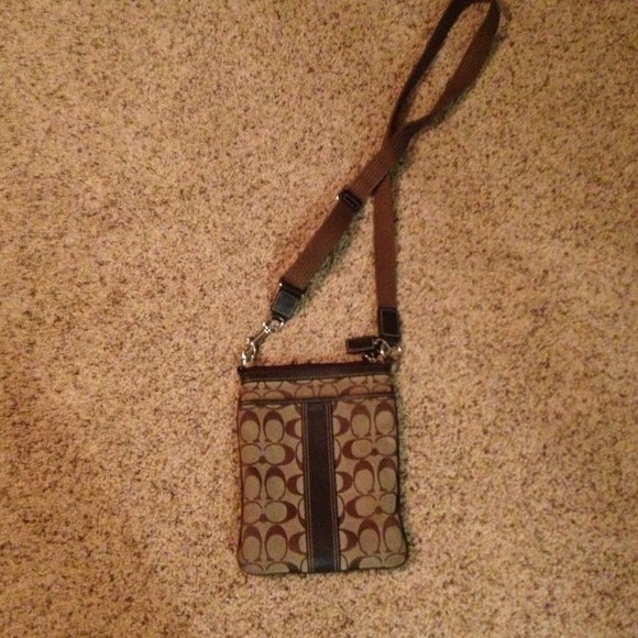 Cross body Coach purse
