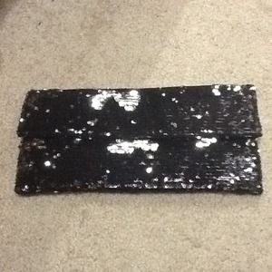 🚫TRADED🚫Gorgeous sequence clutch