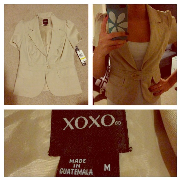 🌸REDUCED🌸Xoxo short sleeve blazer NWT