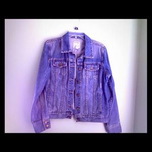 Denim throwback jean jacket