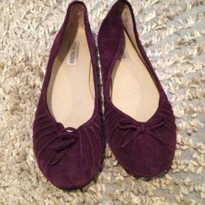 Purple suede Steve Madden flats