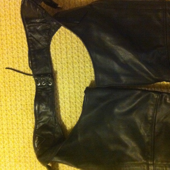 Ladies leather riding chaps. - Picture 3 of 3