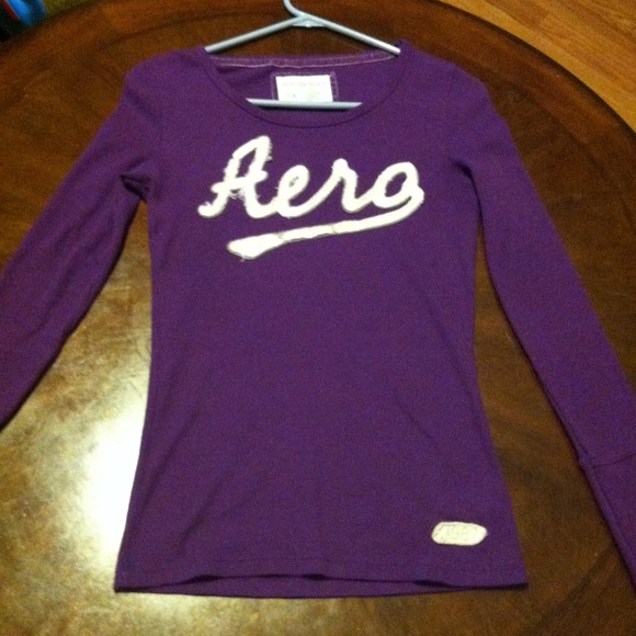 Bright purple Aeropostale thermal