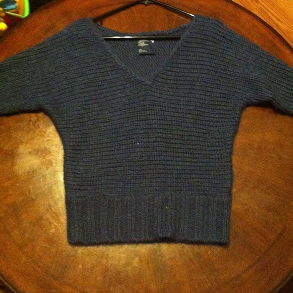 American Eagle sweater