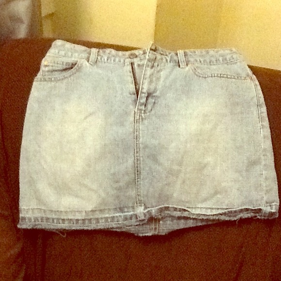 Old Navy denim skirt REDUCED!!!