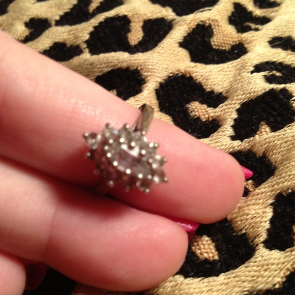 🚫Sold🚫10k White Gold Ring