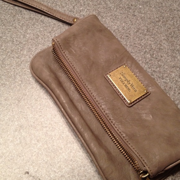 SOLD!!!Vera Wang cluch