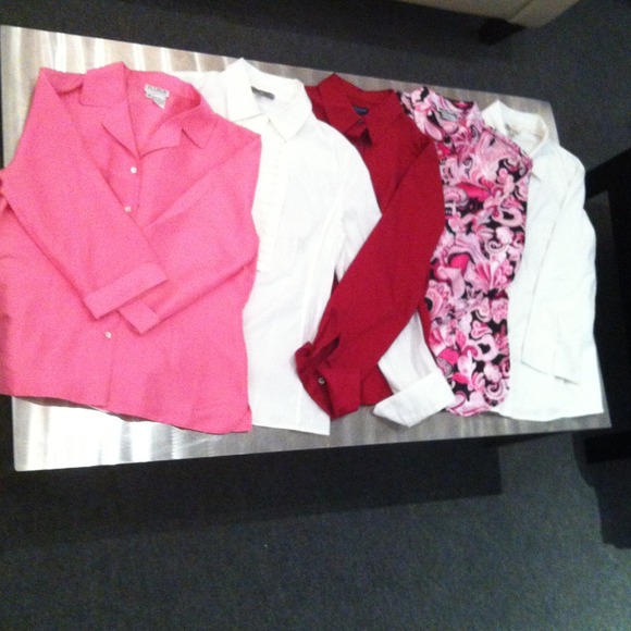 **BUNDLE** 5 long sleeve blouses! Mediums!