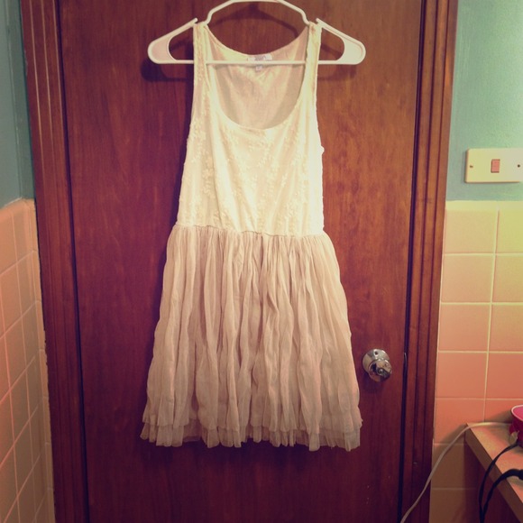 Above the knee tulle skirted dress