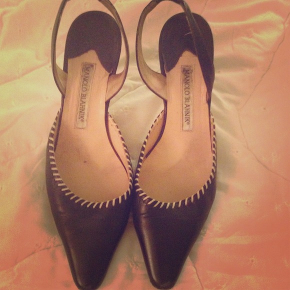 Manolo Blahnik black/cream heels