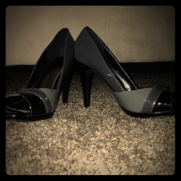 Maurices Shoes - Grey/black patent high heels