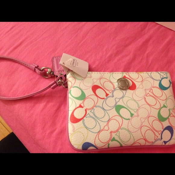 🚫SOLD🚫 authentic coach wristlet - Picture 3 of 4