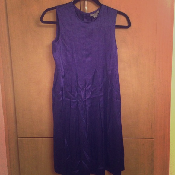 Gorgeous silk, deep blue Vince dress!