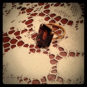 **REDUCED**Vintage costume jeweled ring (1980's)