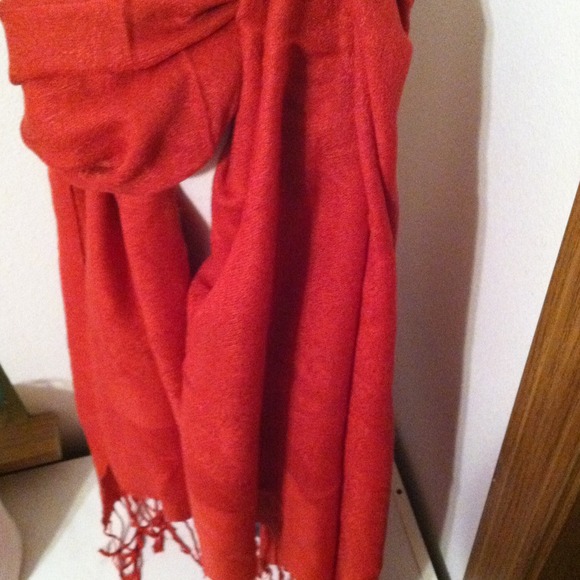 Scarf - Picture 2 of 3