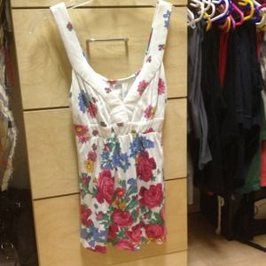 Gorgeous summer fun shirt!