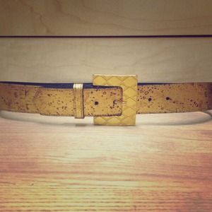 Gold vintage belt!