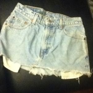 Levi's short denim skirt