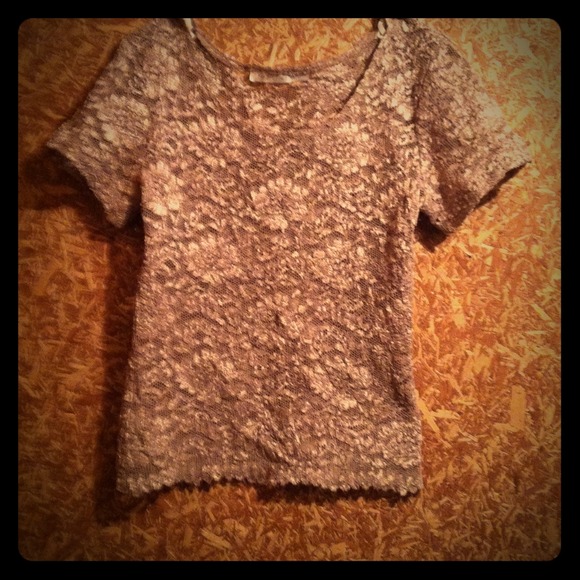 *****SOLD***Vintage looking lace see through top<3