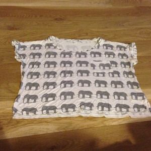 ❌SOLD❌Forever 21 Elephant Crop Top