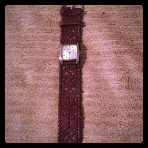 Fossil Leather Watch! ♥⌚