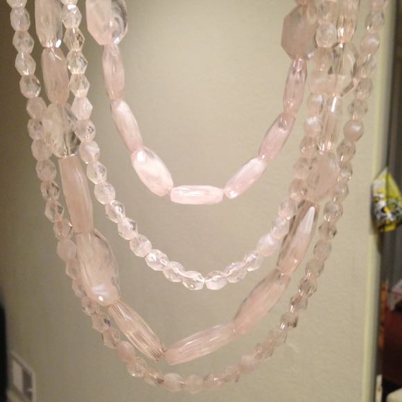 ***SOLD***  -- Like New H & M necklace