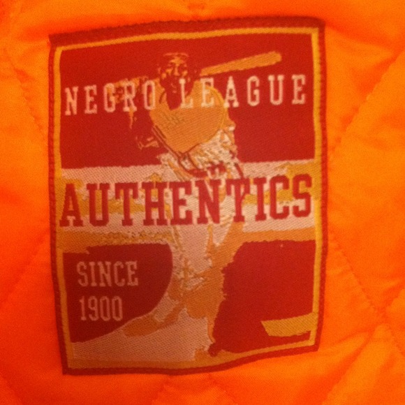 Authentic lightly used throw back jacket - Picture 3 of 4