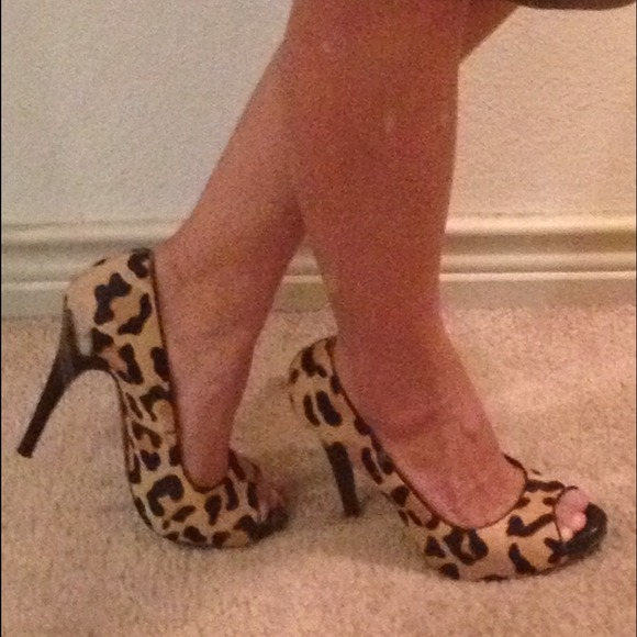 👠Aldo Peep Toe Leopard heels 👠