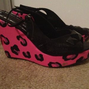 Pink Wedges!