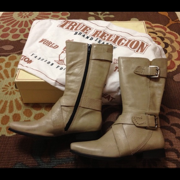 ๐SOLD๐Awesome Auth True Religion Blair Boots๐ - Picture 2 of 4