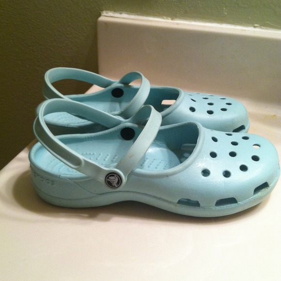 Sold blue crocs!!