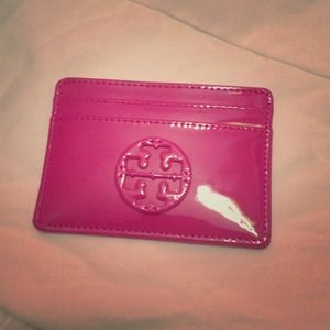 SOLD❌❌❌Tory burch pink card case