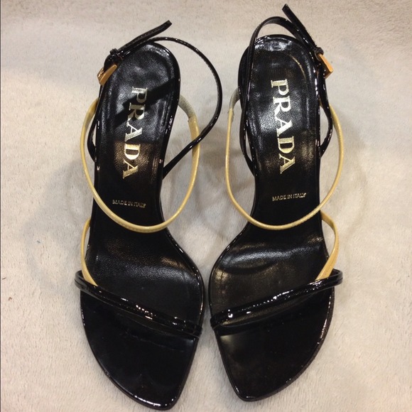 *** Traded *** Authentic Prada shoes made in Italy