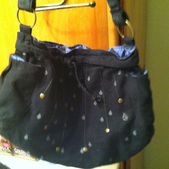 Volcom purse 💥💥sold