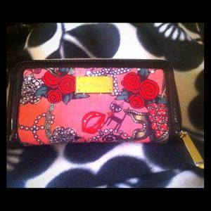 Brand new Betsy Johnson wallet